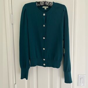 Ryegrass sweater with rhinestone buttons